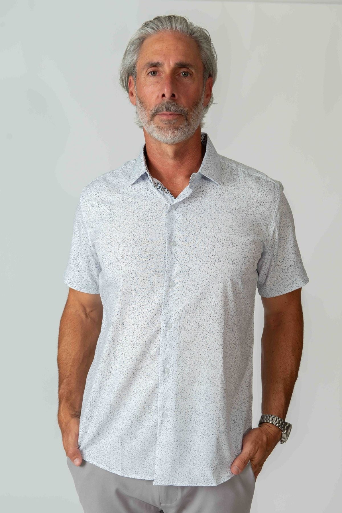 Men's Geometric Slim Fit Performance White Short Sleeve