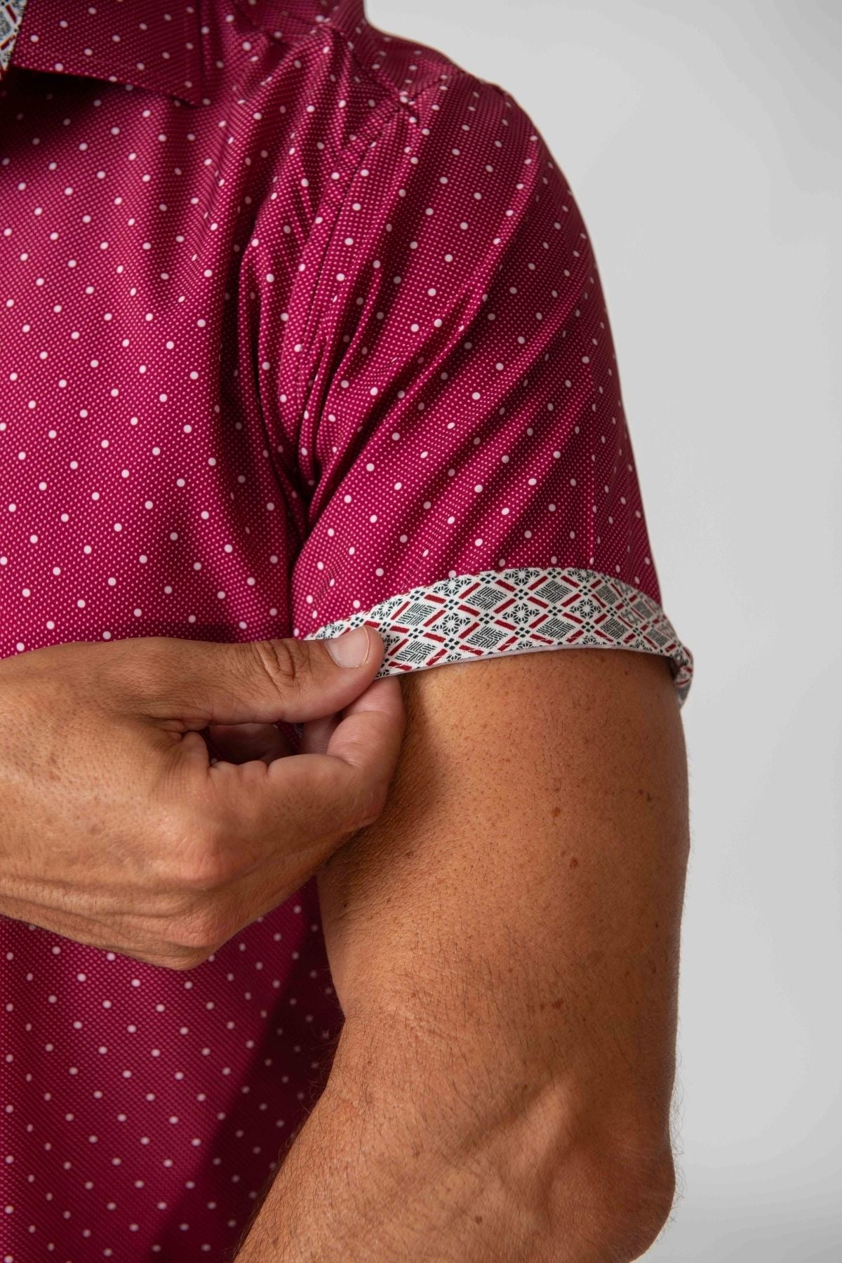 Men's Slim Fit Performance Stretch Burgundy Short Sleeve