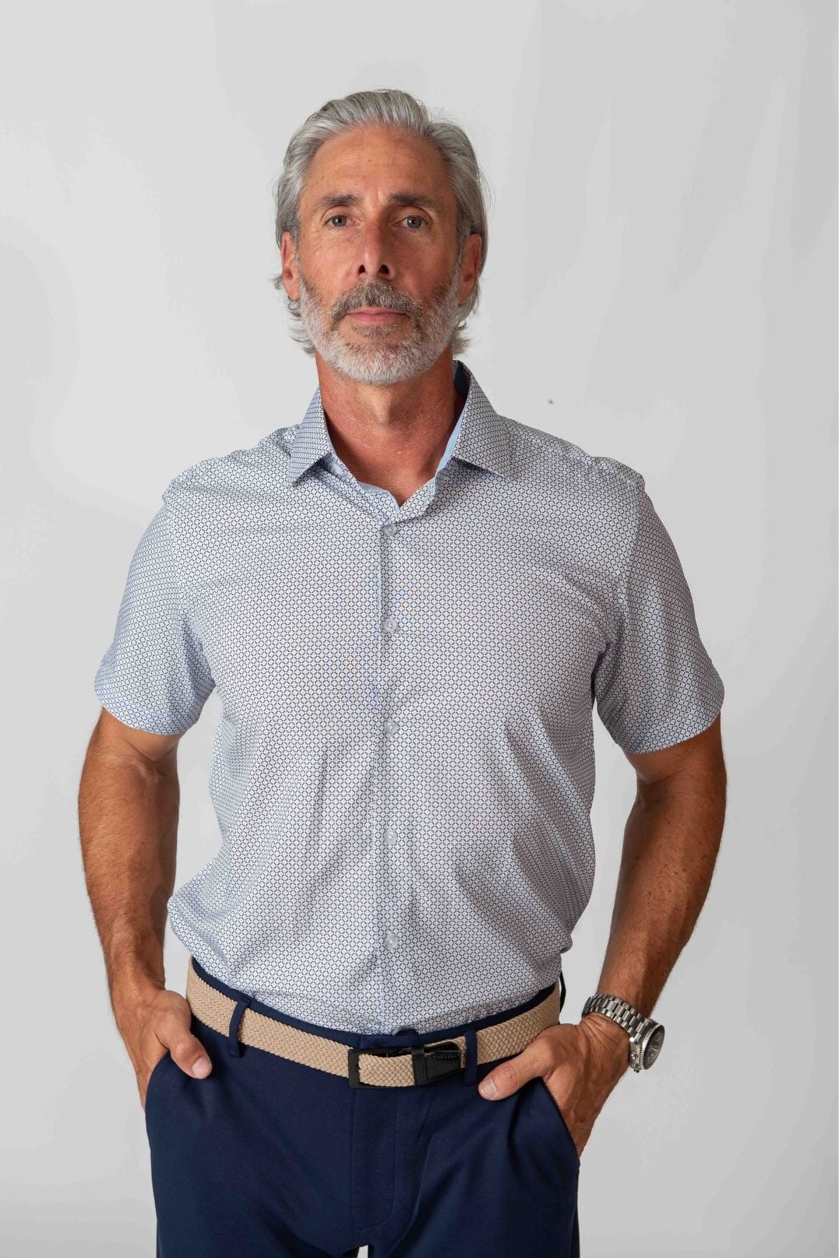 Men's Geometric Slim Fit Performance Short Sleeve Gray White