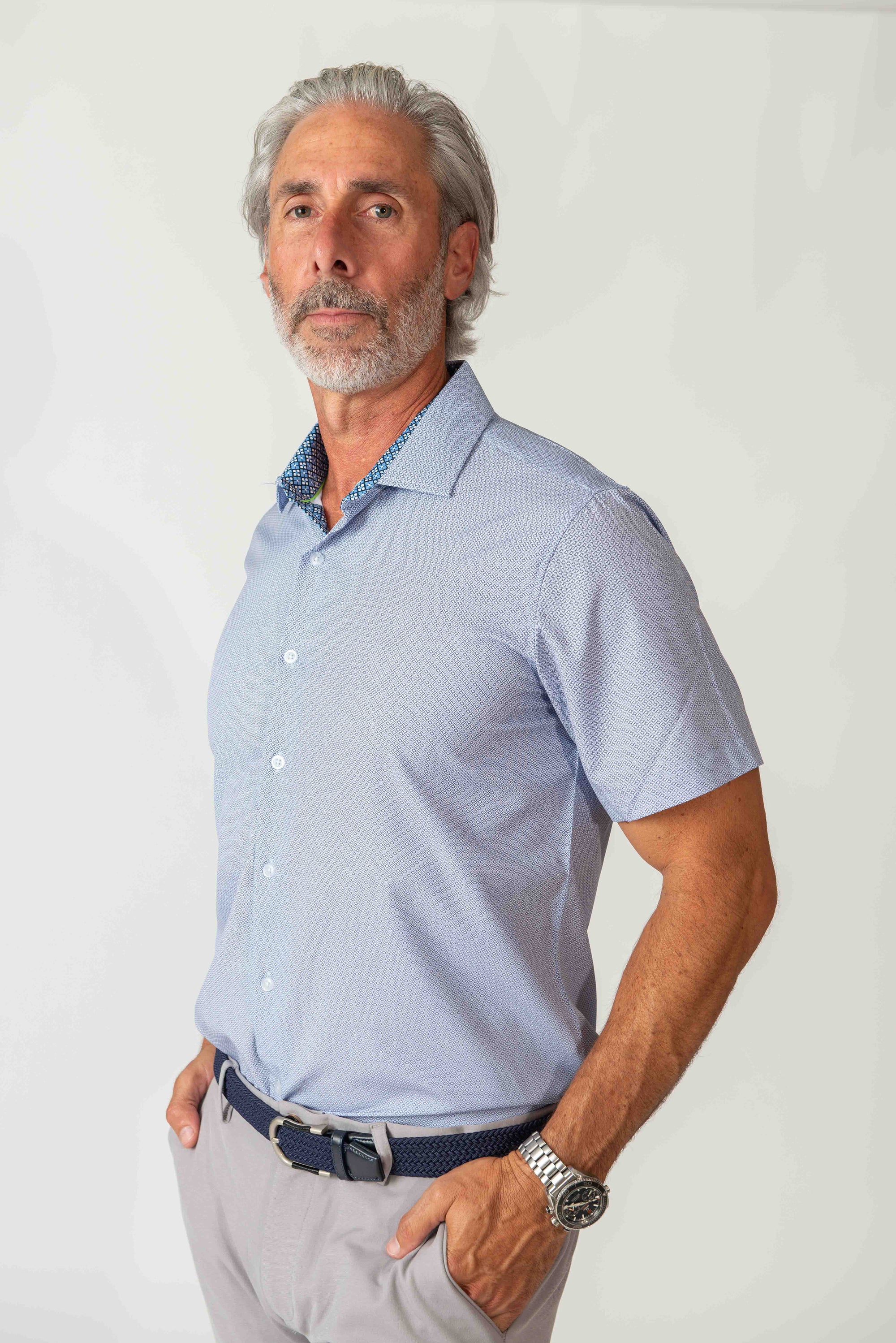 Men's Geometric Slim Fit Performance Short Sleeve White