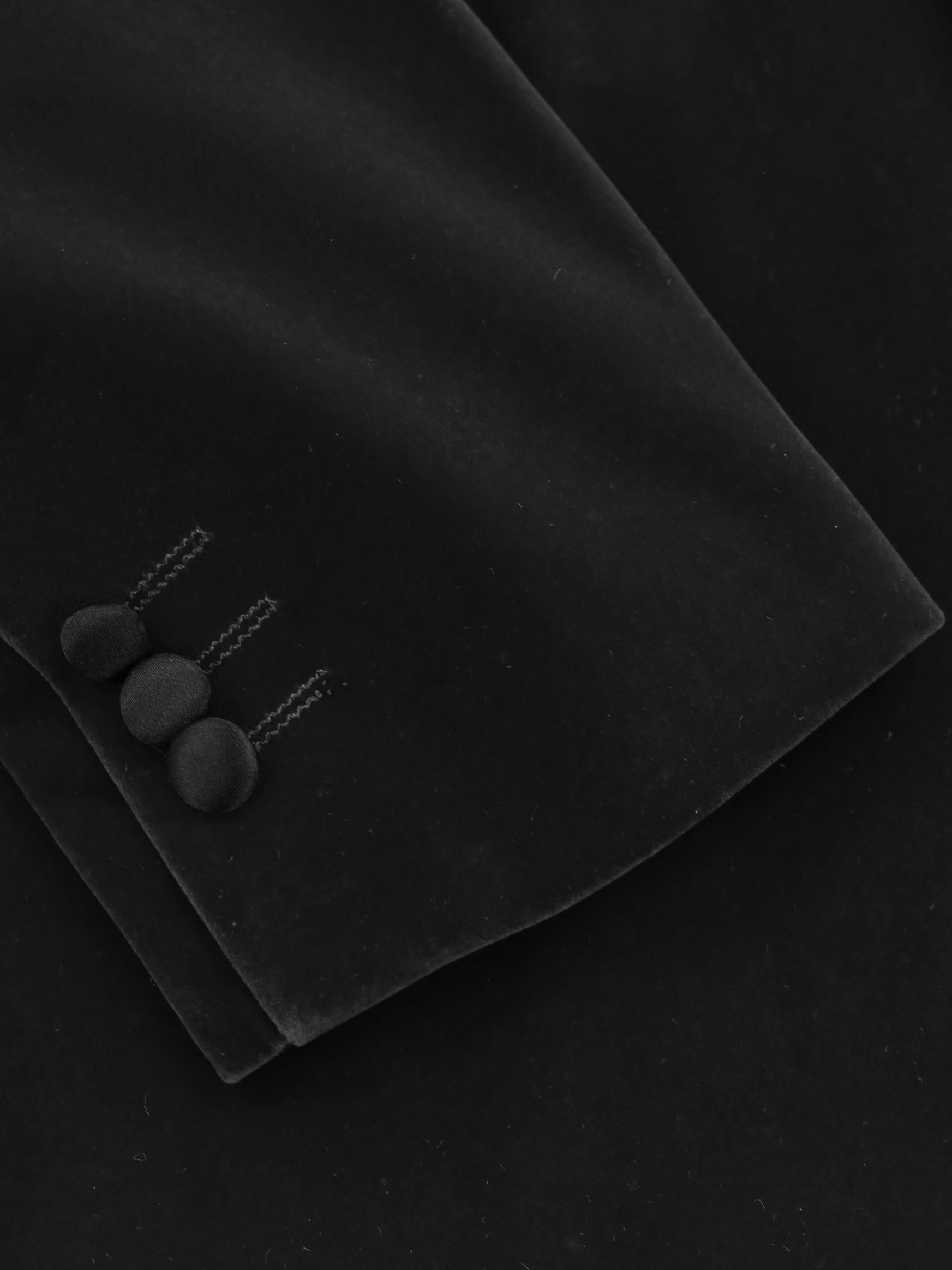 Classic Dinner Jacket + Bowtie - Black